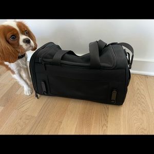 The Pet Carrier - Away Travel